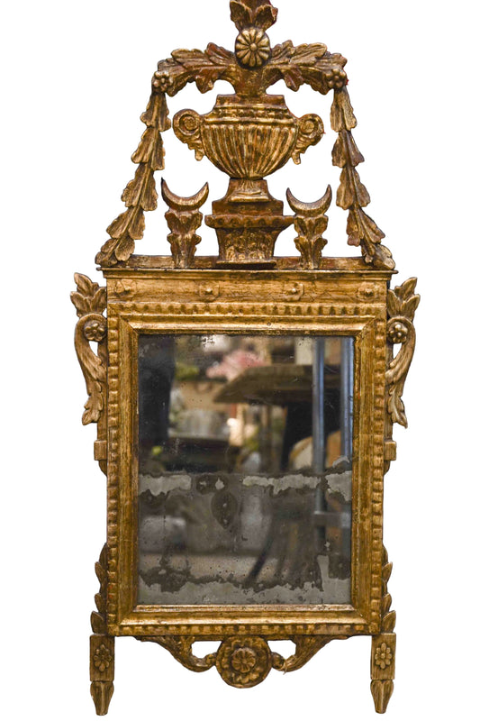 18th Century Italian Giltwood Mirror