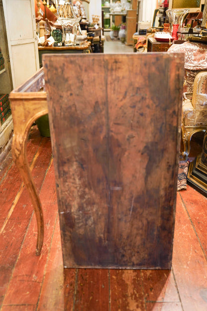 18th Century Louis XV Carved Giltwood Salon Table