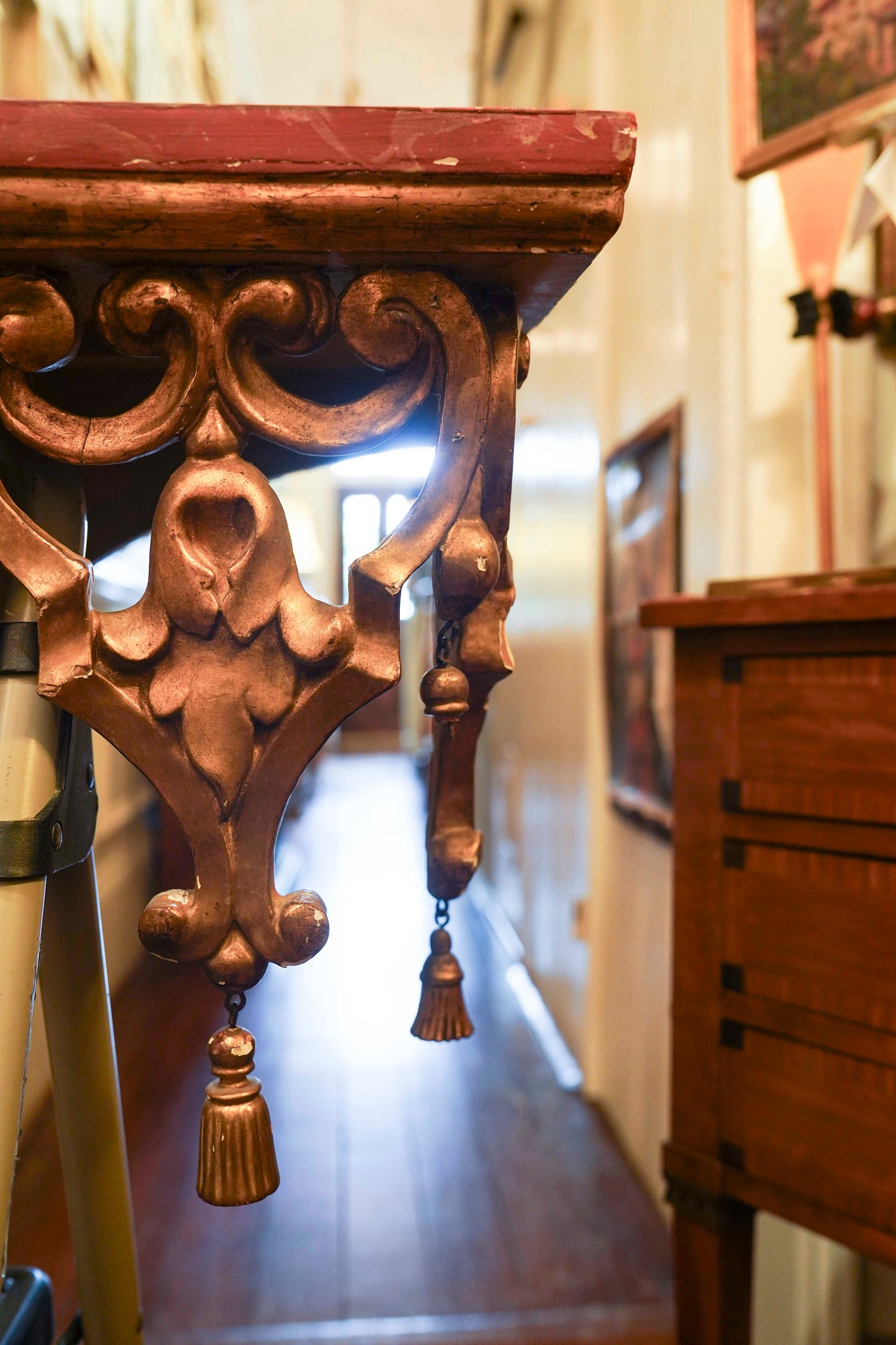Rococo Style Giltwood Console d' Applique