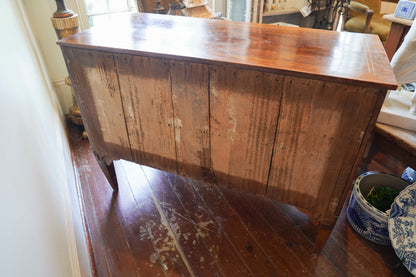 18th Century Italian Inlaid Commode