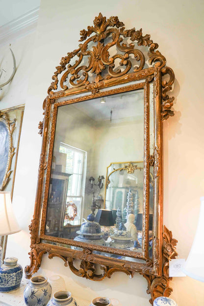 18th Century Italian Giltwood Mirror