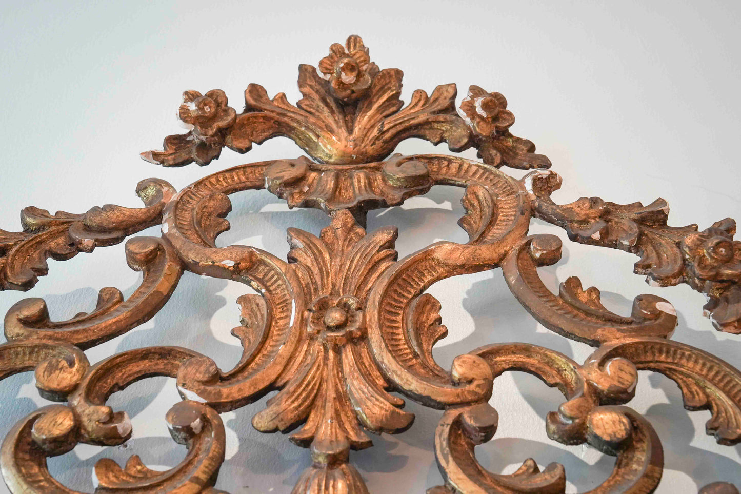 18th Century Italian Giltwood Mirror