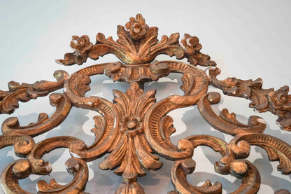 18th Century Italian Giltwood Mirror