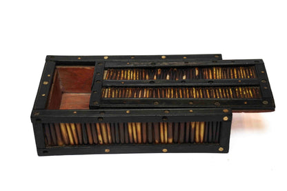 Quill Box with Sliding Cover