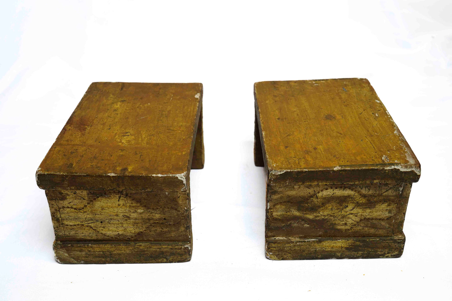 Italian Giltwood Plateaus Pair
